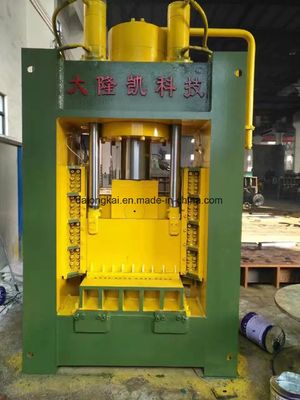 315 tonnellate Max Shear Force Gantry Plate Shear con lunghezza della lama di 800 mm e specifiche di taglio max 30*700 mm