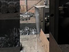 Trituratore di bottiglie di plastica per il riciclaggio domestico